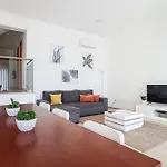 Casa Ferreira - Encosta Vista Salgados - By Bedzy 빌라